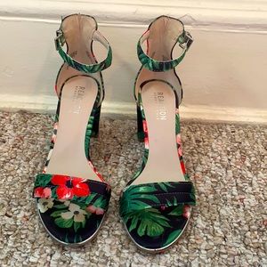 Kennith Cole Summer/Spring heels
